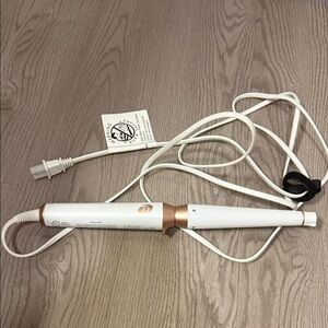 T3 rose gold and white hair curler